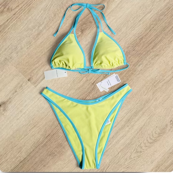 Abercrombie & Fitch Other - 🫎 A&F Contrast Triangle Bikini Set Small NWT👙